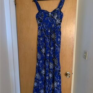 Chic Blue Floral Maxi Dress